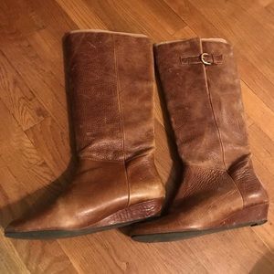 Steve Madden Intyce brown. Size 8.